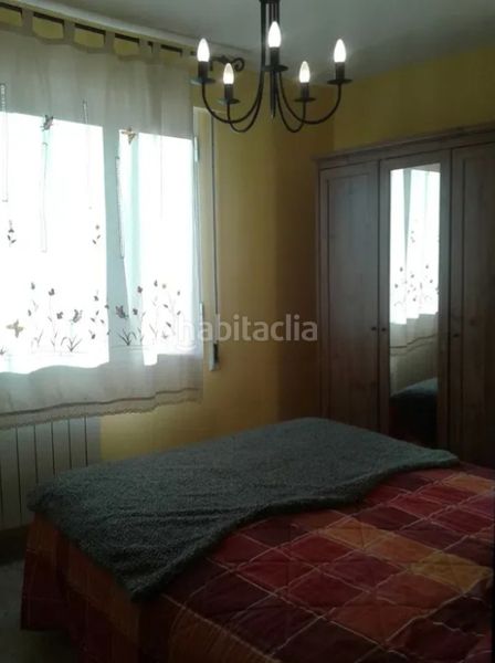 Foto 910c45c7-0f01-4e8e-8f1b-dbf984d89bb2. Country house with fireplace heating in Vileña