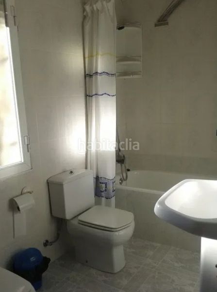Foto c090ed25-171d-4eda-aa69-b01011629e83. Country house with fireplace heating in Vileña