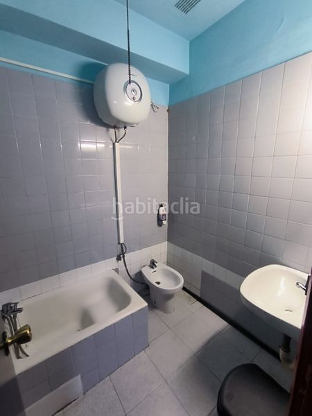 Foto 6a28f255-44d3-4788-9a0f-6d3aa6b71768. Edificio en Crucero - Aquende Miranda de Ebro