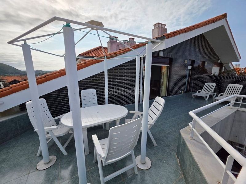 Foto bfda5915-6c8b-4a44-b102-48eb81160a30. Attique dans Ris Noja