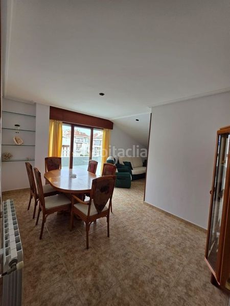 Foto f81d0573-c4e3-4d18-8027-4227754beeea. Attique dans Ris Noja