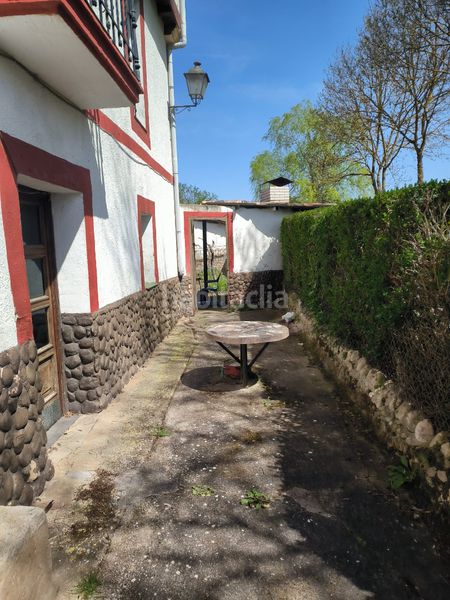 Foto c9409d87-f2e8-48c1-bccb-3e567901251b. Casa en Medina de Pomar