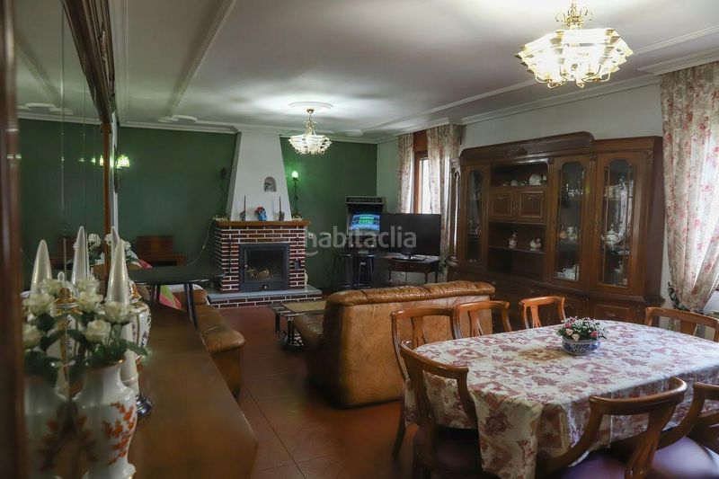 Foto 5c7e61d2-93b1-4c0c-beae-fb1e889beaf2. Xalet amb calefacció aparcament a Trespaderne