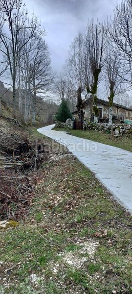 Foto 335b5675-2248-4bc5-83e1-d3b982739cd1. Masia a Espinosa de los Monteros