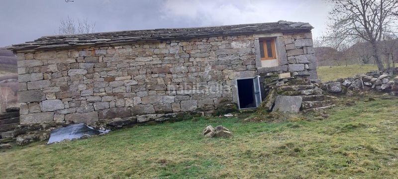 Foto 3d7f7825-0bcb-4771-bee4-95a3010e3dca. Masia a Espinosa de los Monteros