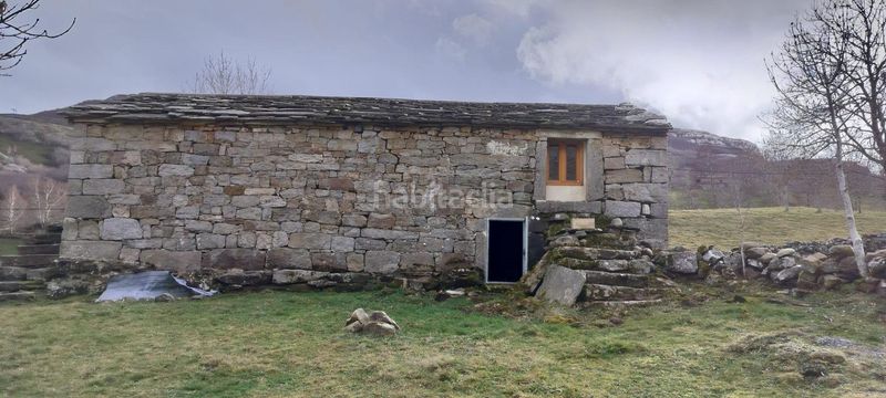 Foto 9d2ef5db-a133-450d-b568-962d04bf65cf. Masia a Espinosa de los Monteros