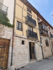 Casa a Medina de Pomar. Oportunidad única casa señorial en medina de pomar a la venta po