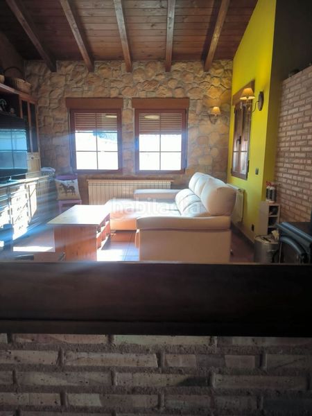Foto 92e0b6a0-929d-41df-9511-76910bce5064. Edificio en urrez 0 en Villasur de Herreros