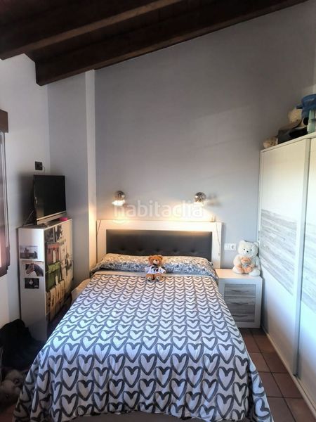 Foto bba0708d-82bb-47c4-8b45-dc4c879a337e. Edificio en urrez 0 en Villasur de Herreros