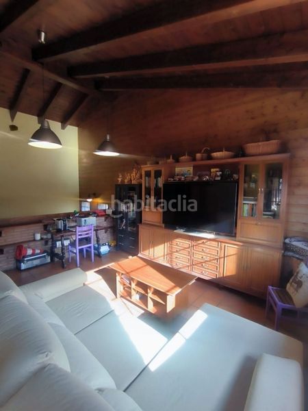 Foto c1f43c56-989b-4f51-a98f-c84774cf592e. Edificio en urrez 0 en Villasur de Herreros