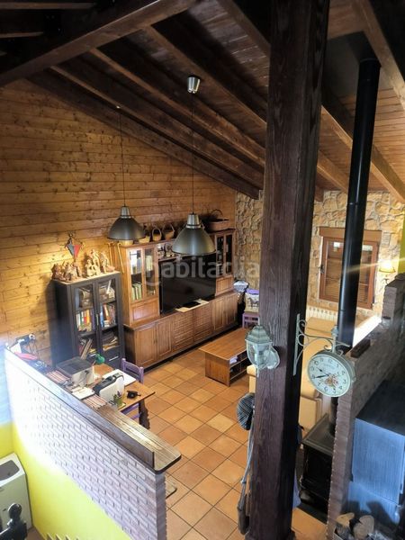 Foto c6377782-fcf5-4289-bed9-7b4b87ab73ff. Edificio en urrez 0 en Villasur de Herreros