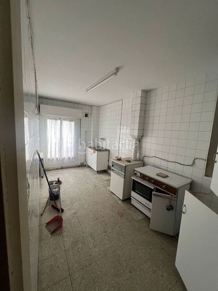 Foto afb47fd2-ed72-4e33-8e42-035aa907f2e0. Edifici a calle santa maría bajera 21 a Briviesca