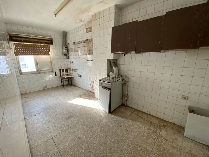 Foto d0f5dadf-bb08-4fa6-9761-dcb94459cffe. Edifici a calle santa maría bajera 21 a Briviesca
