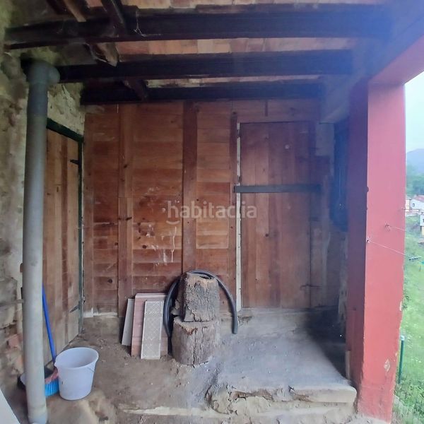 Foto 3e86b523-f3bf-407c-a433-3f20ee53f674. Casa amb calefacció a Zona Rural Mieres