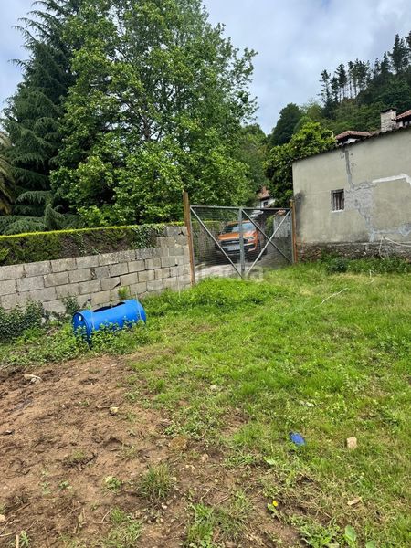 Foto a9f8347d-5aec-48bf-808c-8086d43da9e6. Terreny residencial a Cangas de Onís
