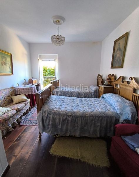 Foto 0676c10b-4b9f-426b-992b-5fcb221db990. Chalet con piscina in Campoo de Enmedio