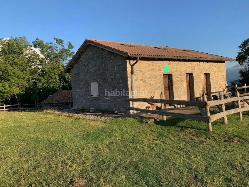 Foto 04700db1-cc99-479c-8c6c-b7330c58e4d7. Casa amb calefacció aparcament a Quirós