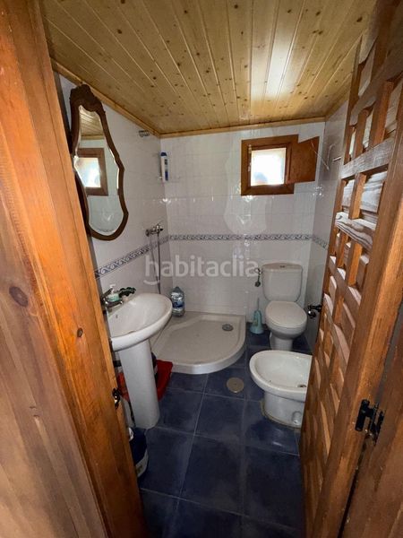 Foto f54c3ca2-da7c-4615-b454-ae7d1df299e0. Casa amb calefacció aparcament a Quirós