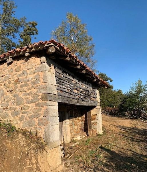 Foto b0e3ade9-232c-4674-8790-71601e8ffa43. Casa a Quirós