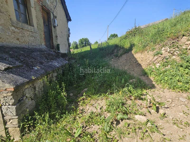 Foto b1eab823-6244-49bc-90af-a872fe56dfb0. Masia a Belmonte de Miranda