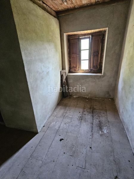 Foto fae08c7d-9909-42c6-84f2-694b8c99db47. Masia a Belmonte de Miranda