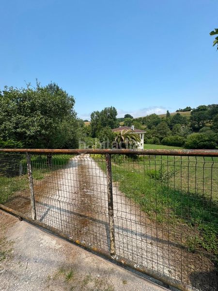 Foto cfd82f95-6d26-4238-b108-9d6b1a4f1813. Casa amb calefacció aparcament a Villaviciosa - amandi Villaviciosa