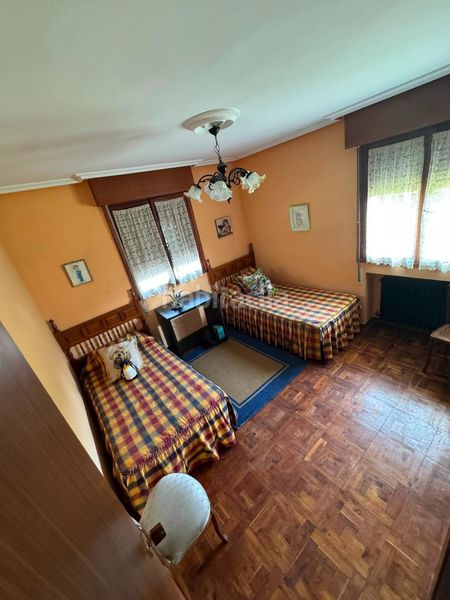 Foto fefb0eb4-bcdd-47d8-bc41-f8482e96c8ef. Casa amb calefacció aparcament a Villaviciosa - amandi Villaviciosa