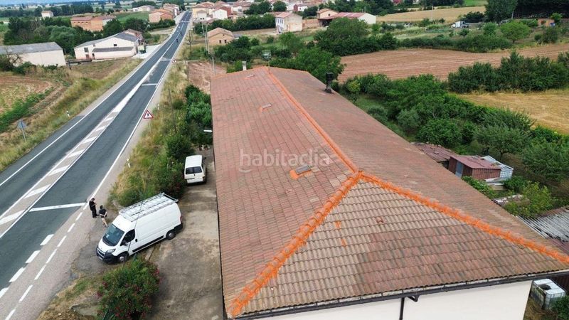 Foto c723b34d-17a4-431f-bfcc-27fb2cab4d41. Casa amb calefacció aparcament a Quintanaélez