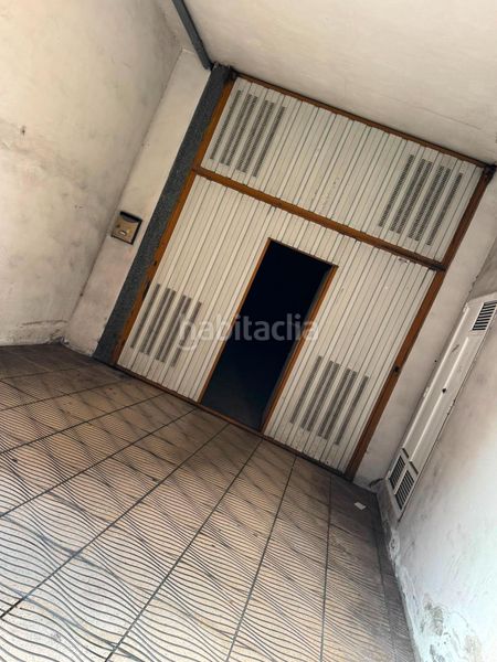 Foto ba2be970-feeb-4ca2-9059-ebefad0c1eff. Aparcament cotxe a Sama Langreo