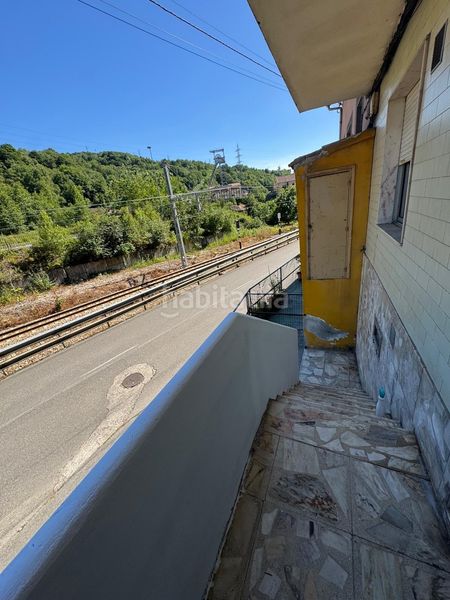 Foto 1baabd41-e071-42e0-b7fa-a27d0221ee1b. Casa adosada  en vega La Felguera en Langreo