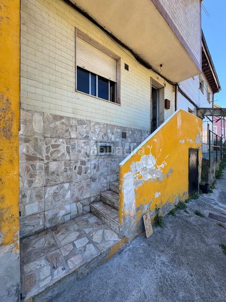 Foto ecbacf2c-92b9-4c00-bb87-011a309d78f9. Casa adosada  en vega La Felguera en Langreo