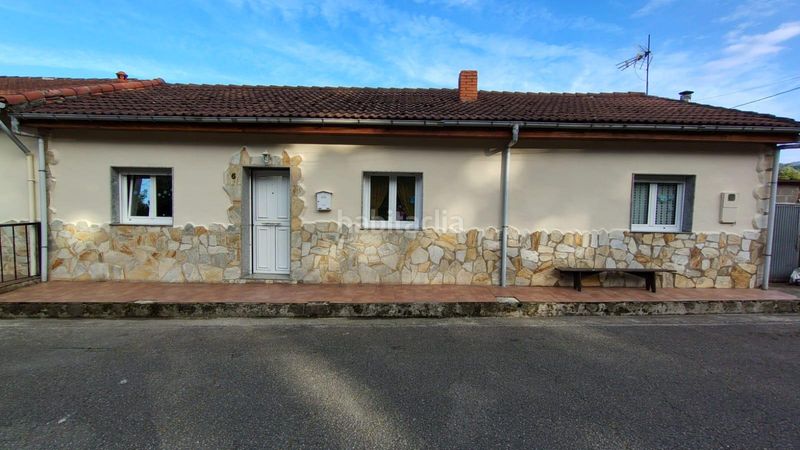 Foto 198ba975-b2ff-497b-9950-3c45d3796b45. Casa aparellada amb calefacció aparcament a Ciaño - Zona Rural Langreo