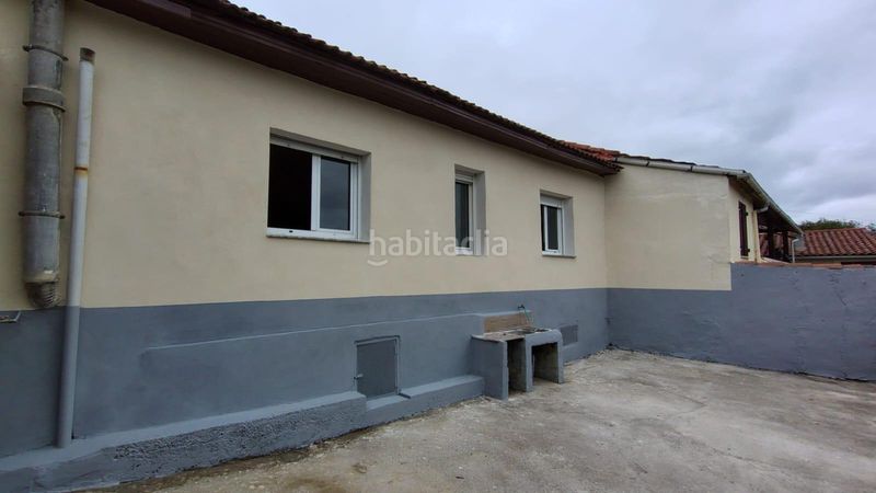 Foto cb677243-5bc0-4308-9c3a-9aa09e32f150. Casa aparellada amb calefacció aparcament a Ciaño - Zona Rural Langreo