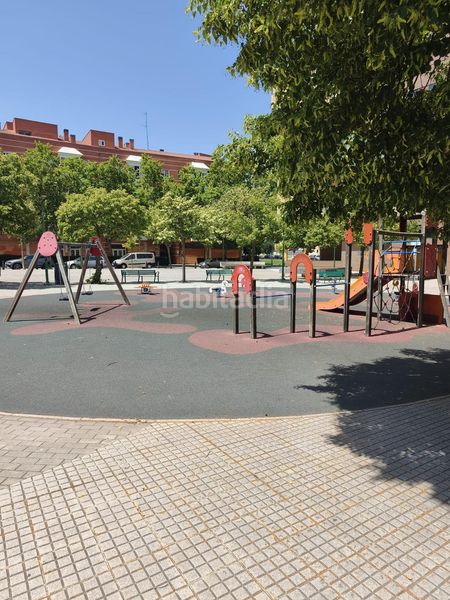 Foto dba9649a-2ddc-4f9e-ab03-c611d0ae06fc. Pis amb calefacció aparcament a Villimar - V1 - V2 - S3 - S4 - San Cristobal Burgos