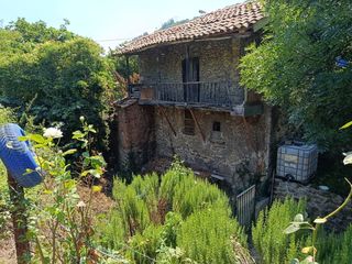 House in Lena. Casaterreno en la zona de lena