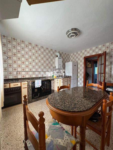 Foto 2862161d-174b-4451-90e7-253a171c7a32. Casa amb aparcament a San Martín del Rey Aurelio