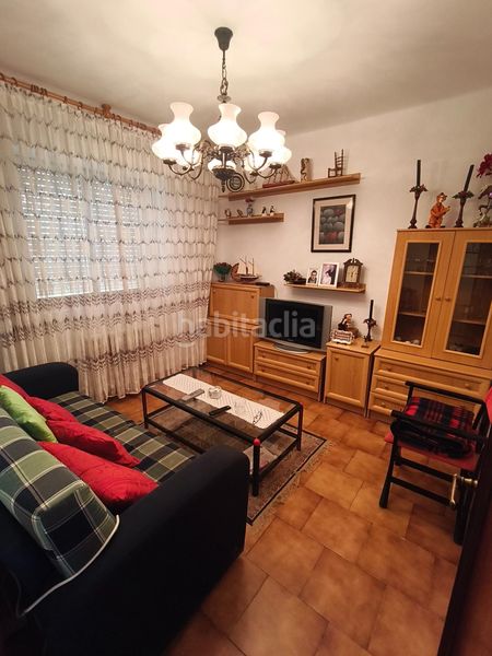 Foto 665dc289-68fa-4ef5-ac11-a771d8f00d47. Casa adossada amb calefacció aparcament a Melgar de Fernamental