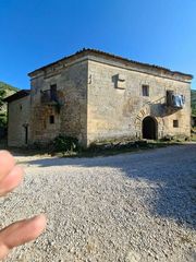 Mas à Valle de Sedano. Oportunidad única casa de pueblo en valle de sedano por 53,000