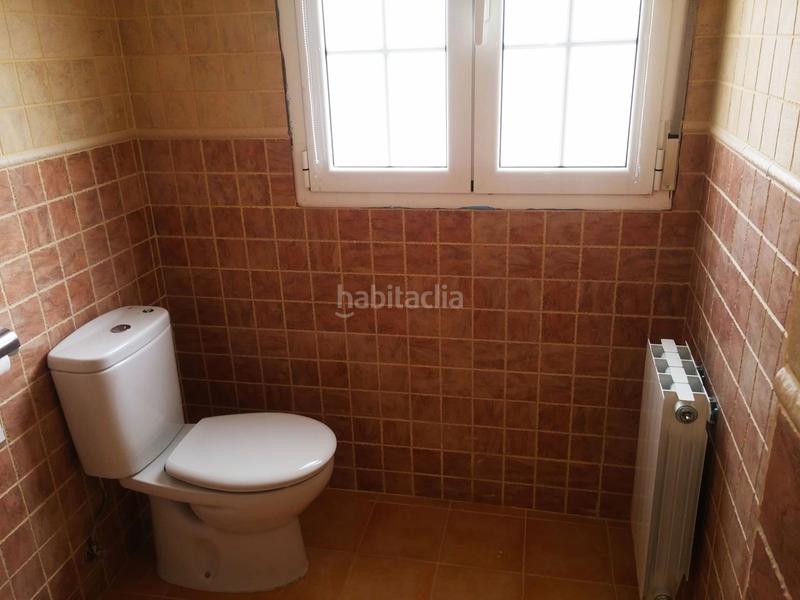 Foto c4c26911-a08a-4d1a-b0a8-5fd9f1983965. Edifici a Oña