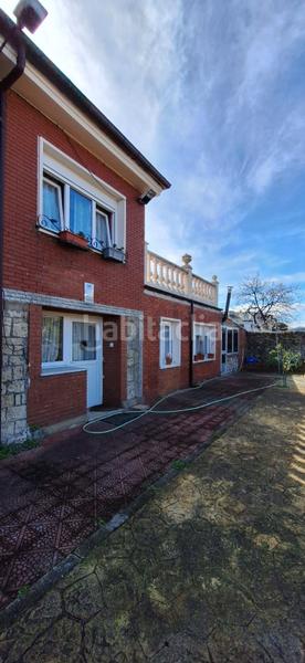 Foto 0b225d67-0e18-4617-b0f2-6a50a20e36ed. Casa amb calefacció aparcament a Polanco