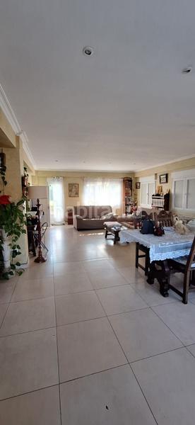 Foto 5d194036-3f23-48d5-a91a-4ea71c618b01. Casa amb calefacció aparcament a Polanco