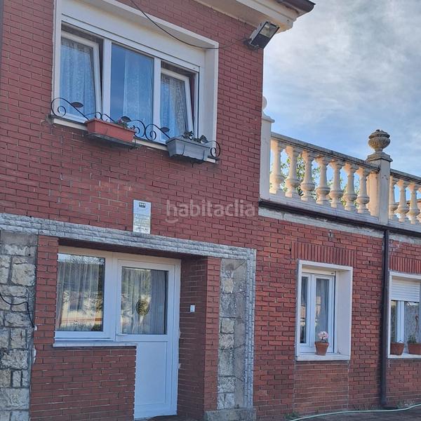 Foto 8afd6c9f-6137-451e-9247-52194548865e. Casa amb calefacció aparcament a Polanco