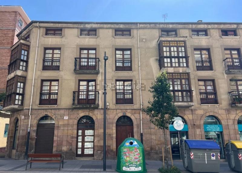 Foto 257ae8f3-f090-4a61-99d9-c02d75dea427. Piso en calle julián ceballos 8 en Centro Torrelavega