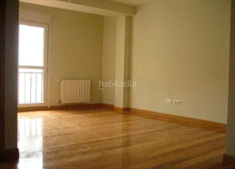 Foto 1cd3e3bd-ffb9-4c66-aeaa-b343feaca644. Zweistöckige wohnung mit parking in Centro Torrelavega