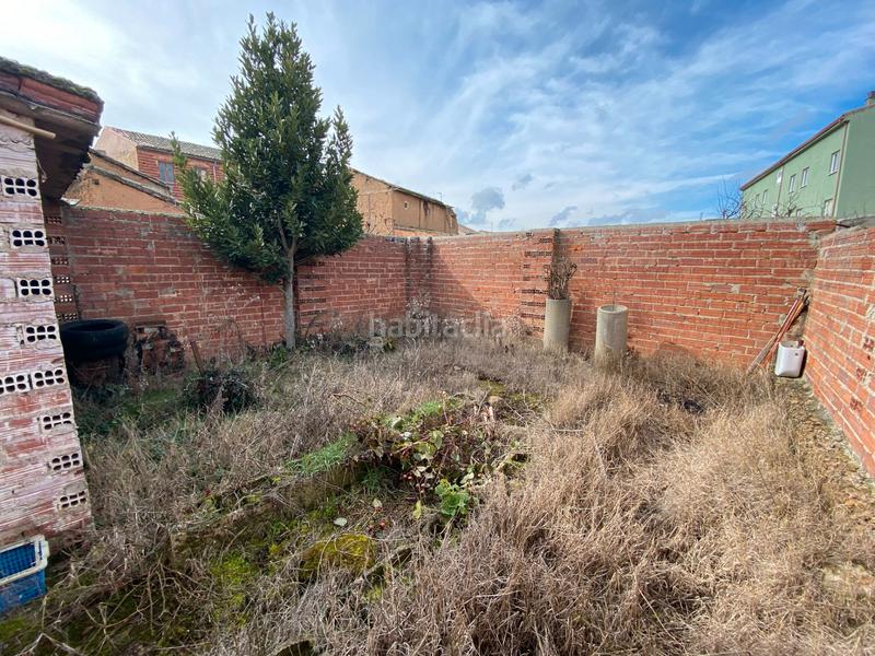 Foto fdece6f9-eff9-4d58-ba68-691ab094583e. Edificio en Melgar de Fernamental