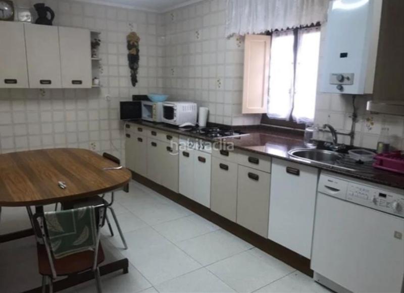 Foto 46f051cb-c59f-4bd3-870f-4ca04e28cc75. Casa con riscaldamento parcheggio in Arija