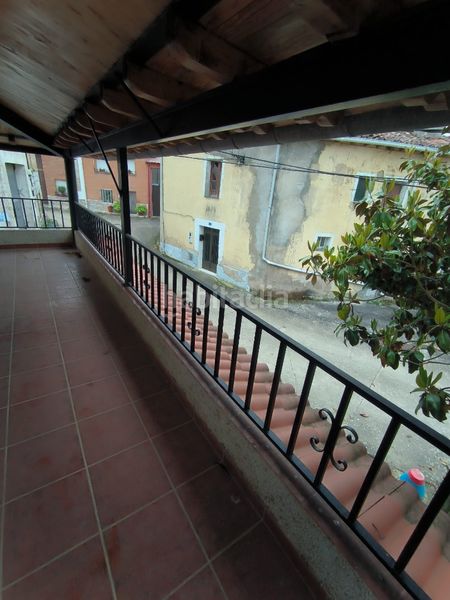Foto 0eb10d48-913a-4207-950a-a0f7d8072450. House with heating parking in Zuñeda