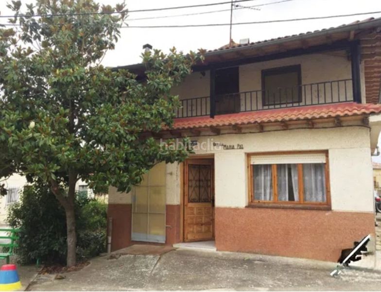 Foto 33b49cca-2ebd-4e5e-9bed-2a5ab7ad007d. House with heating parking in Zuñeda
