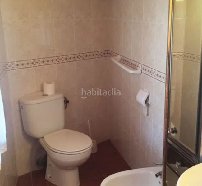 Foto 4693c4f5-f67d-4017-b3dc-460d4c2ddb46. House with heating parking in Zuñeda