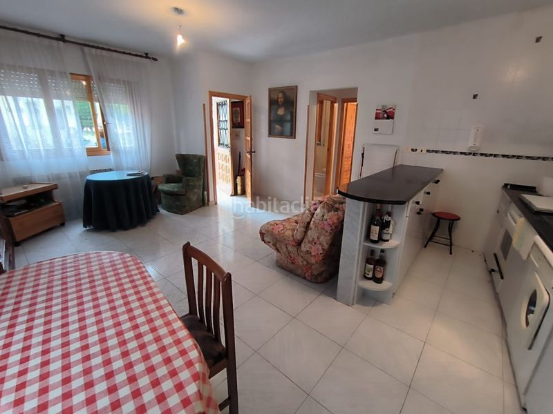 Foto c73104d6-9258-4750-9a2e-908b158913dc. House with heating parking in Zuñeda